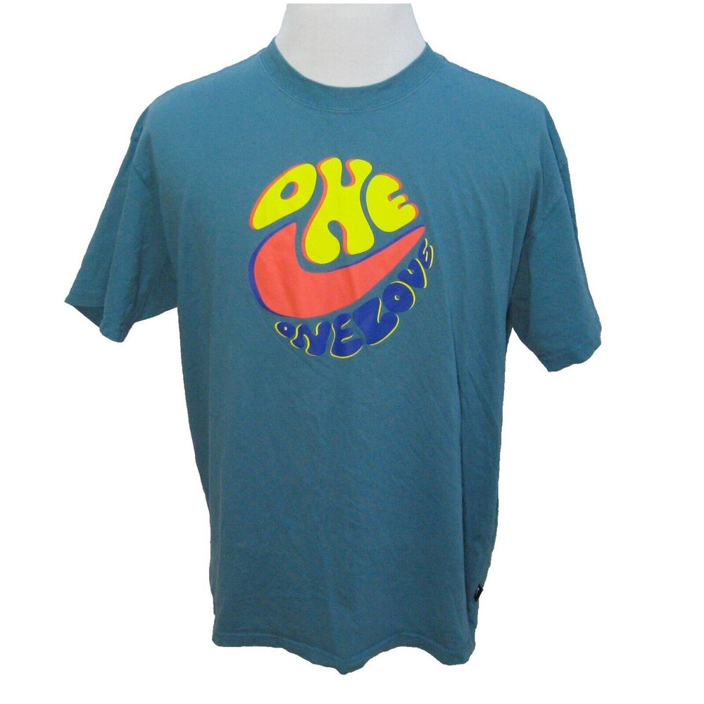 NIKE One Love Men's (Size Large) Blue Short Sleeve Graphic T-Shirt 100% Cotton